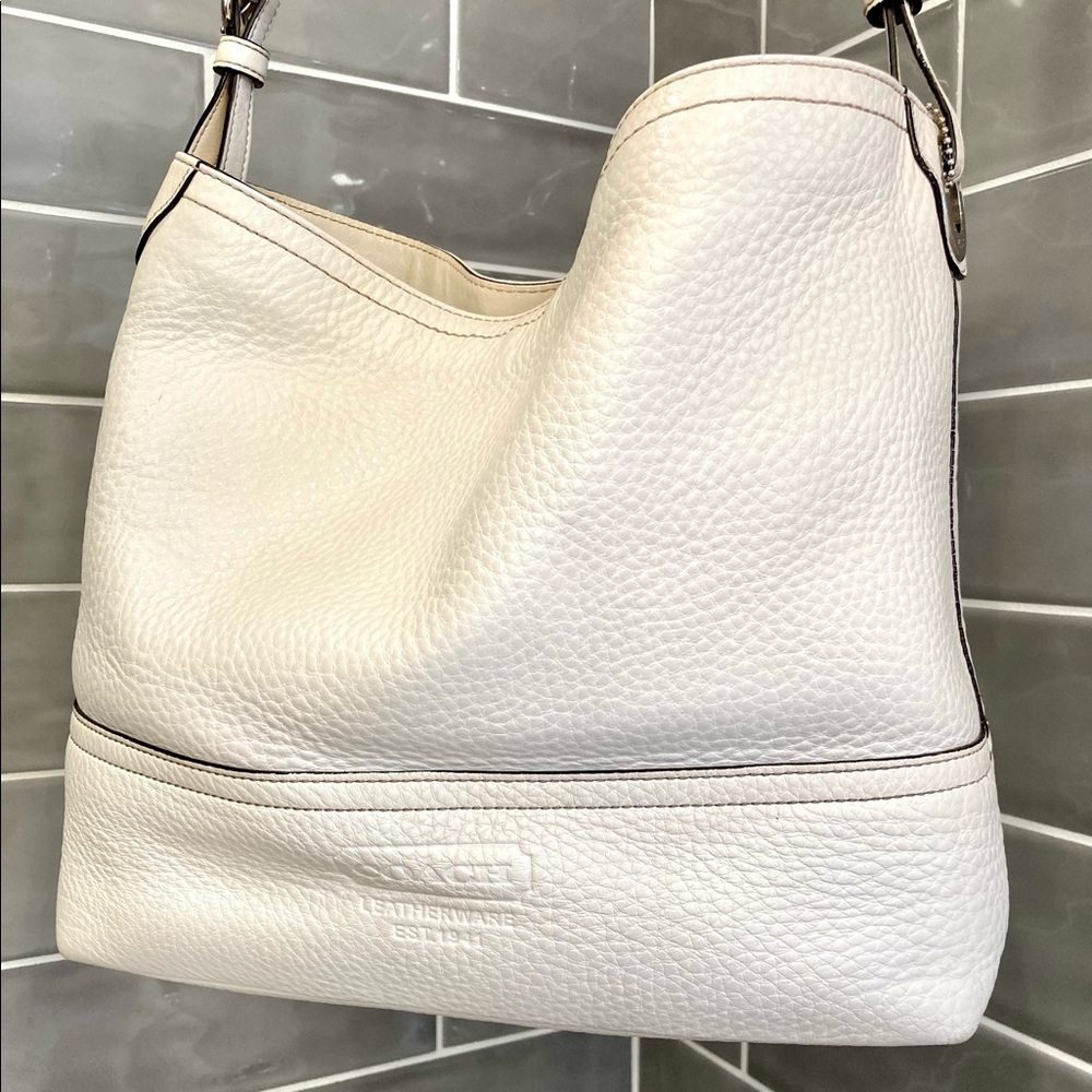 Authentic COACH White Pebbled Leather Bucket Bag